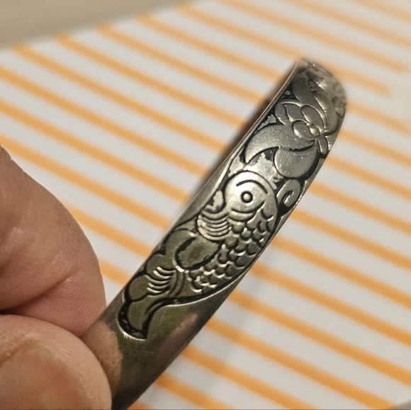 Fish Cuff - Picture 4 of 4